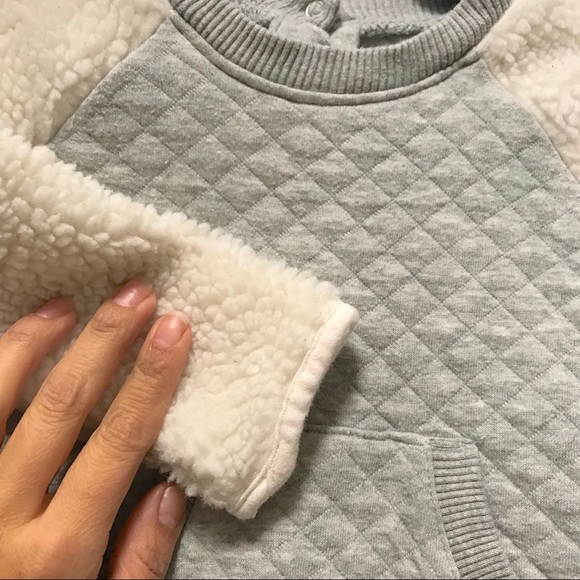 Baby Gap one piece sweater - Picture 5 of 6